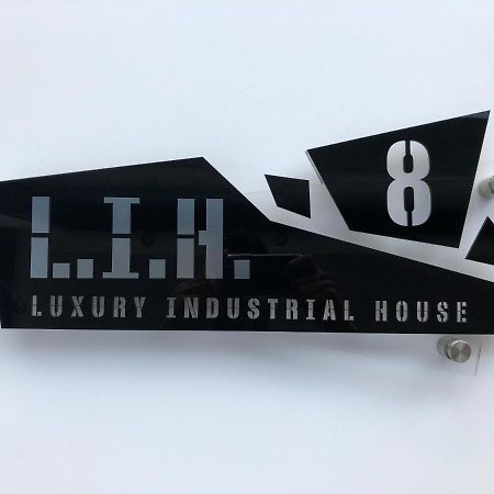 파포스 Luxury Industrial House 8 아파트 외부 사진