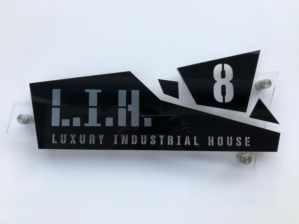 파포스 Luxury Industrial House 8 아파트 외부 사진